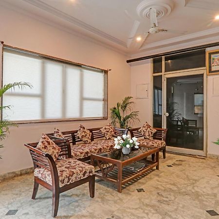 Collection O Premier Near Hazratganj Hotel Lucknow Exterior photo