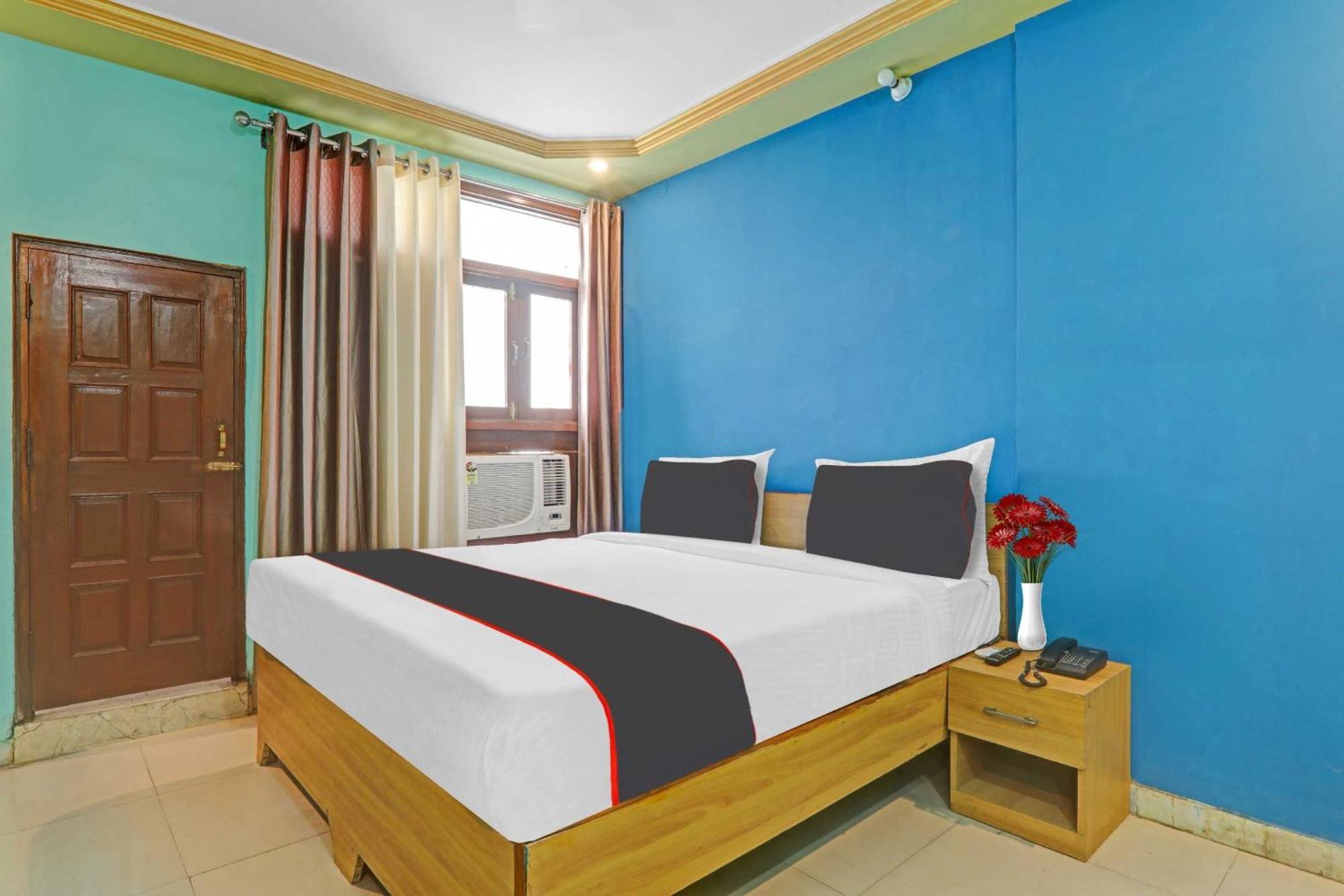 Collection O Premier Near Hazratganj Hotel Lucknow Exterior photo