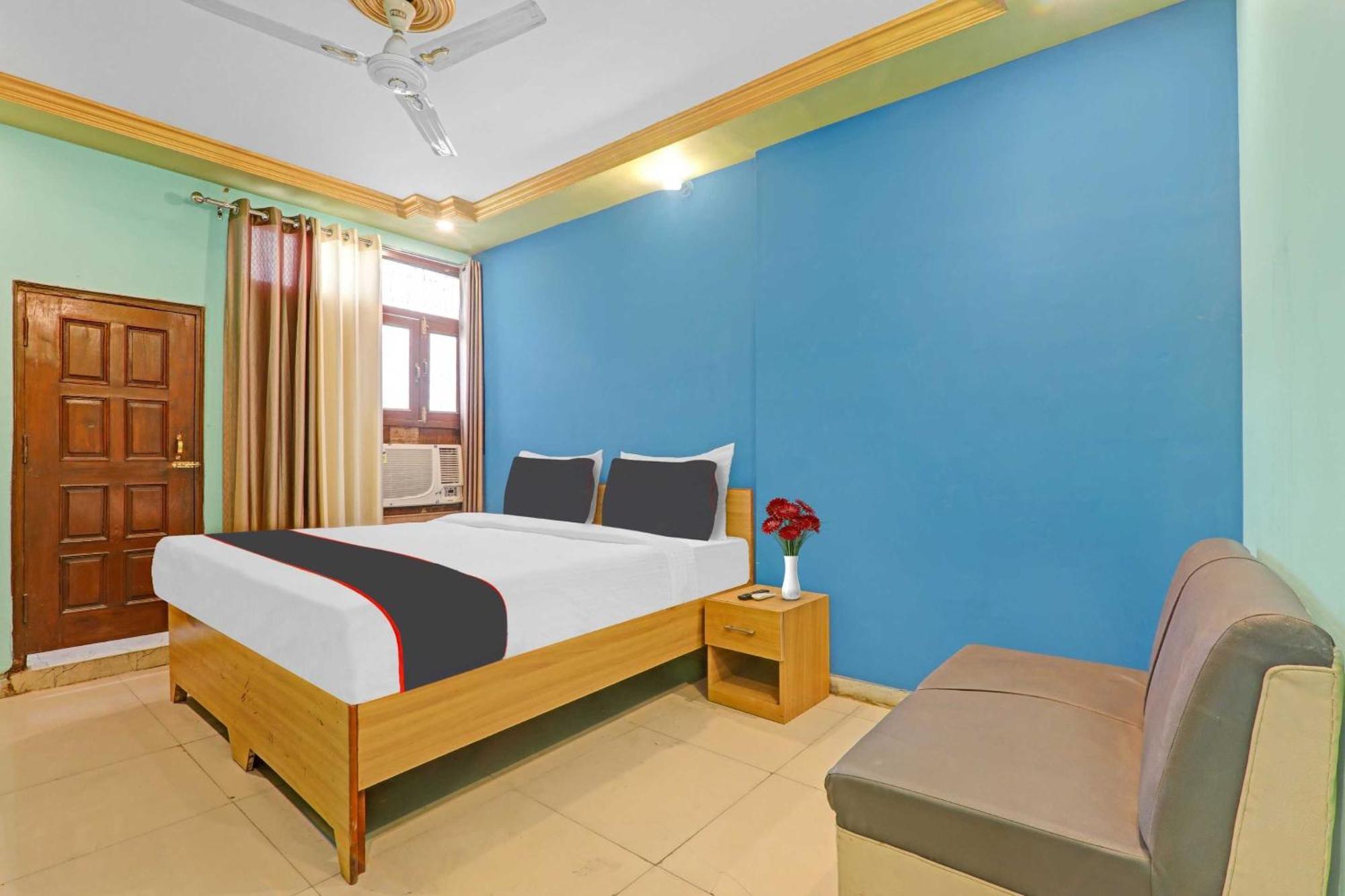 Collection O Premier Near Hazratganj Hotel Lucknow Exterior photo