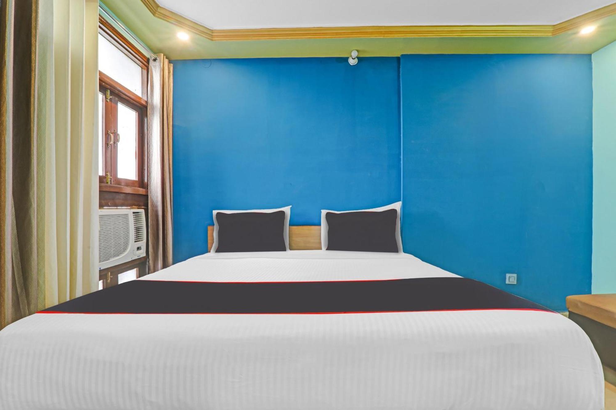 Collection O Premier Near Hazratganj Hotel Lucknow Exterior photo